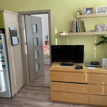 Utulny Byt V Sirsom Centre - Cosy Apartment Apartment Pressburg